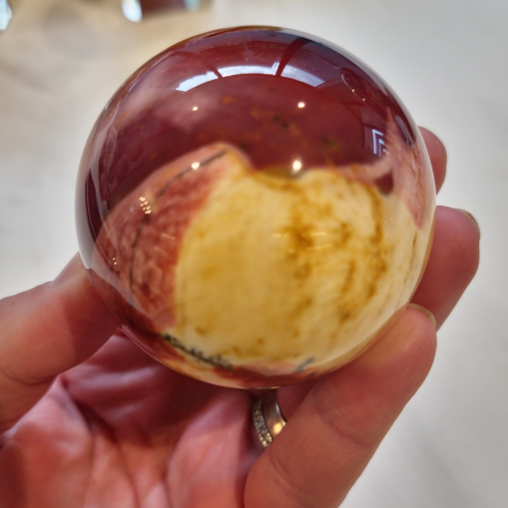 Mookaite Spheres (55-60 mm Diametre)