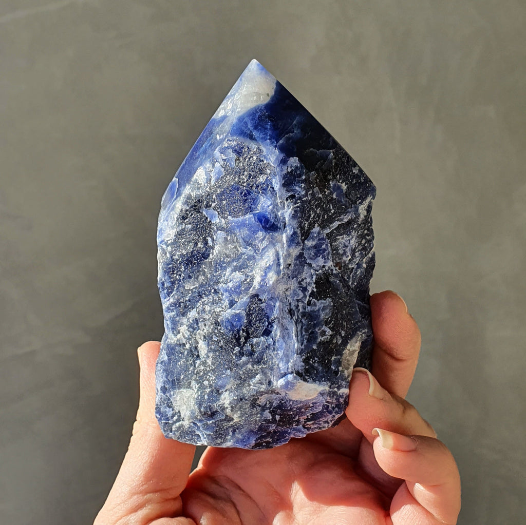 Sodalite Rough Based Polished Top Generators