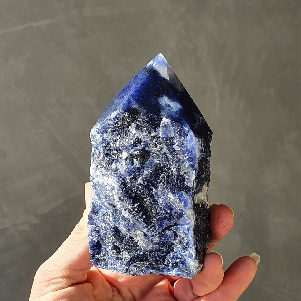 Sodalite Rough Based Polished Top Generators